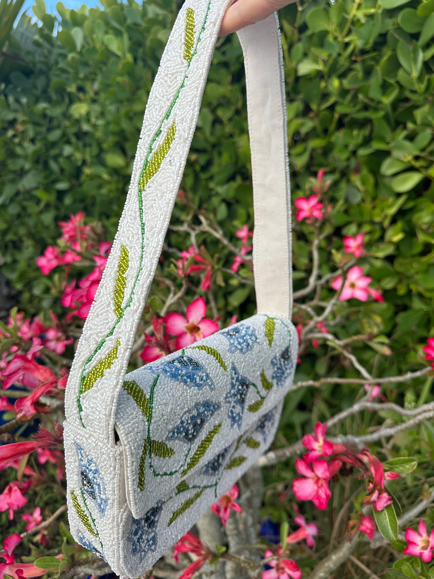 Hydrangea Beaded Shoulder Bag