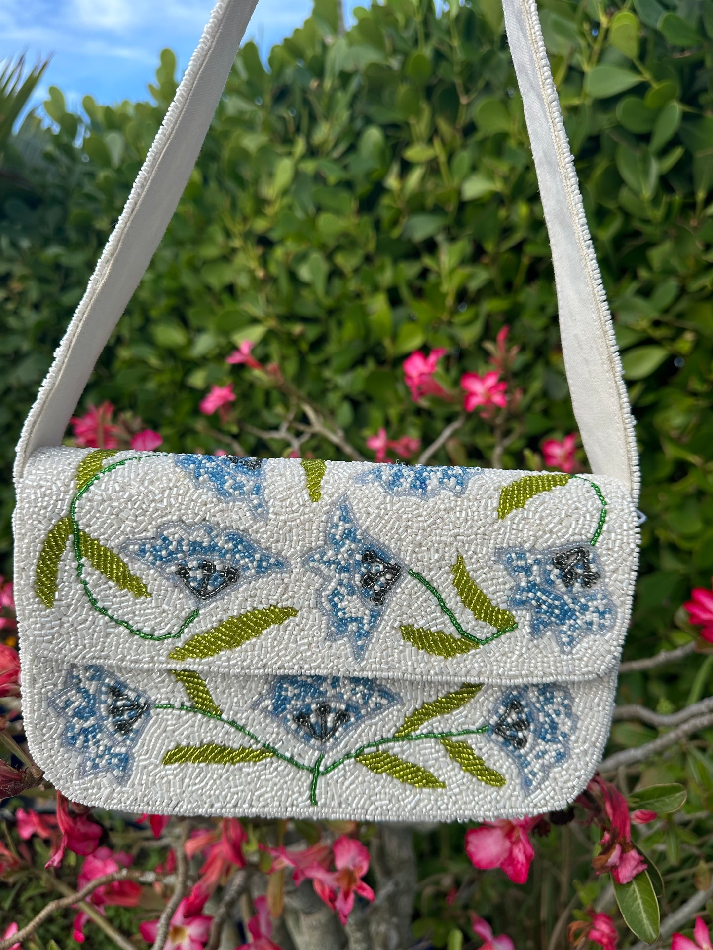 Hydrangea Beaded Shoulder Bag