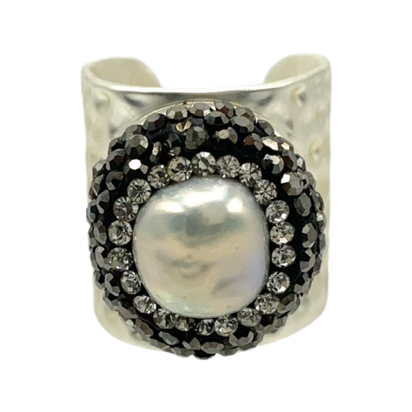 Adjustable Pearl ring with Swarovski crystals
